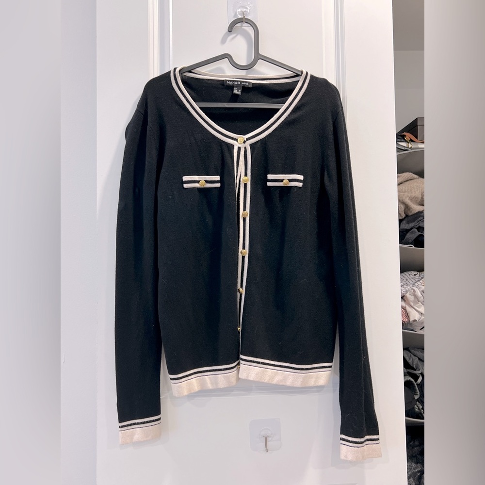 black white cardigan from Mango vintage style
